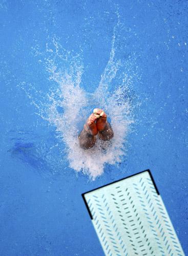 Евгений Кузнецов стал лучшим прыгуном в воду